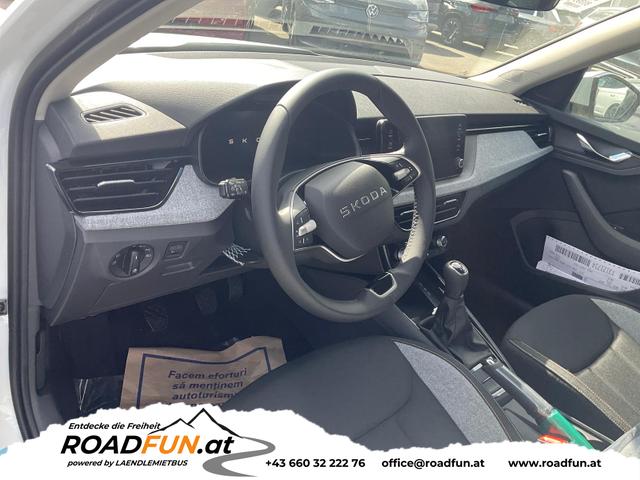 Skoda Kamiq - Selection 1.5 TSI Selection, AHK, LED, Kamera, Winter, Ladeboden, 16-Zoll, 4 J.-Garantie