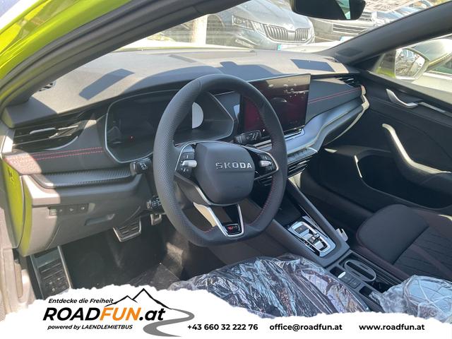 Skoda Octavia Combi - 2.0 TSI 195 kW RS DSG, Standheizung, AHK, Navi, Matrix, Side, Winter, 5 J.-Garantie