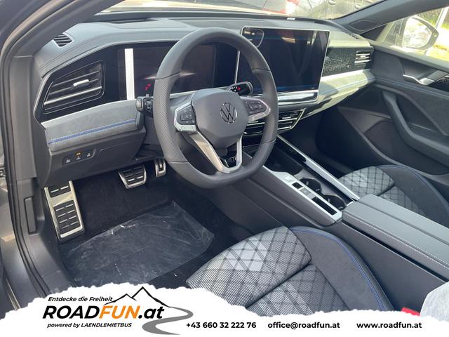Volkswagen Passat Variant - 2.0 TDI 142 kW 4Motion R-Line DSG 4M R-LINE, Pano, AHK, IQ.Light, HUD, 19-Zoll, AreaView, Navi, Side