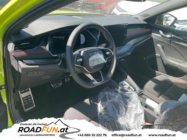 Skoda Octavia Combi - 2.0 TSI 195 kW RS DSG, Pano, Standheizung, AHK, Navi, Matrix, Sound, Side, Winter, 5 J.-Garantie