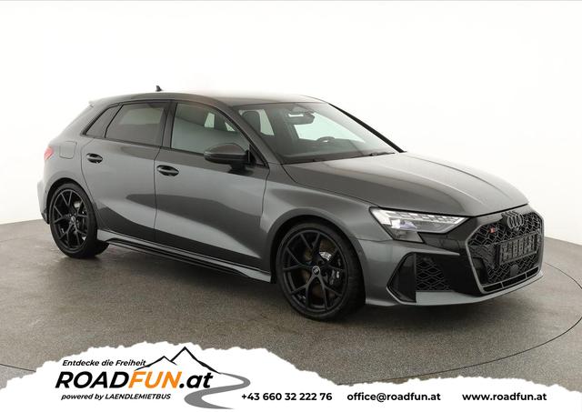 Audi RS3 - 2.5 294 kW TFSI quattro RS 3 Sportback quattro, SONOS, Navi, Kamera, Side, 5 J.-Garantie