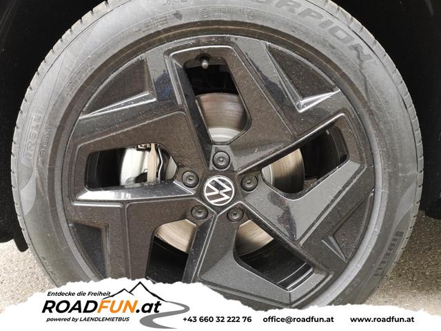 Volkswagen Tiguan - 2.0 TDI 110 kW R-Line DSG Head Up Black 360 AHK