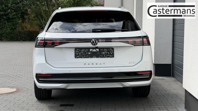 Volkswagen Passat Variant Elegance Style 1.5 eTSI DSG Leder DCC 