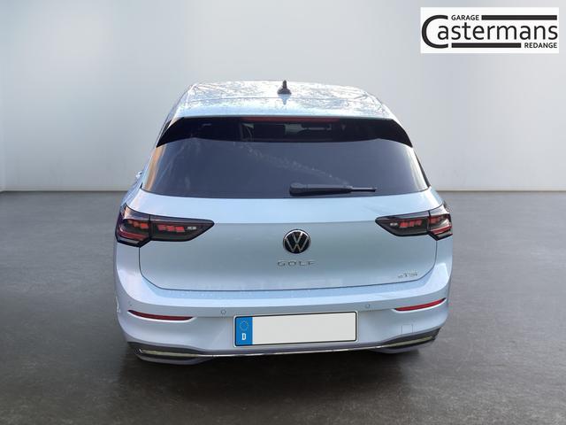 Volkswagen / Golf / Blau / / / 