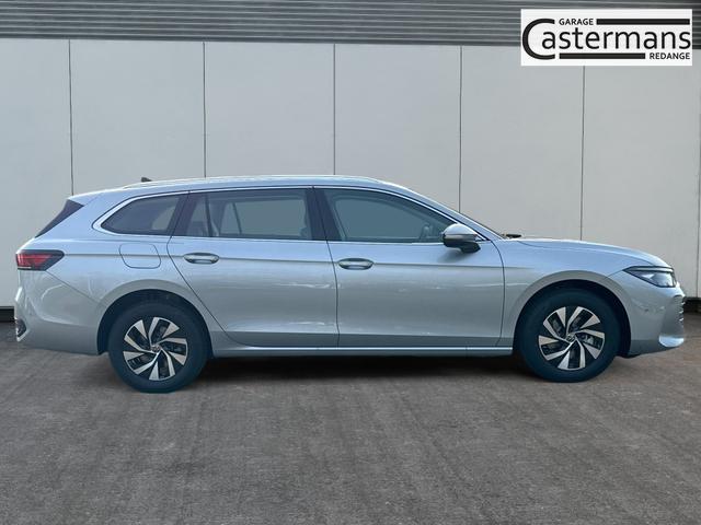Volkswagen / Passat Variant / Silber / / / DSG+AHK+PANO+NAVI+ACC+KAMERA+LED+MASSAGE