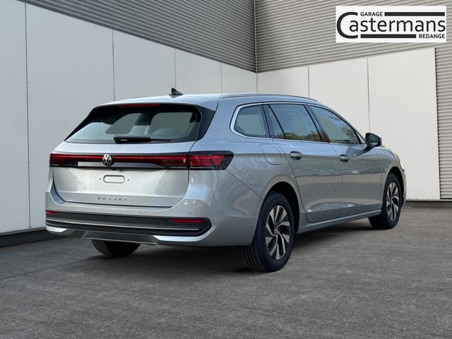 Volkswagen / Passat Variant / Silber / / / DSG+AHK+PANO+NAVI+ACC+KAMERA+LED+MASSAGE