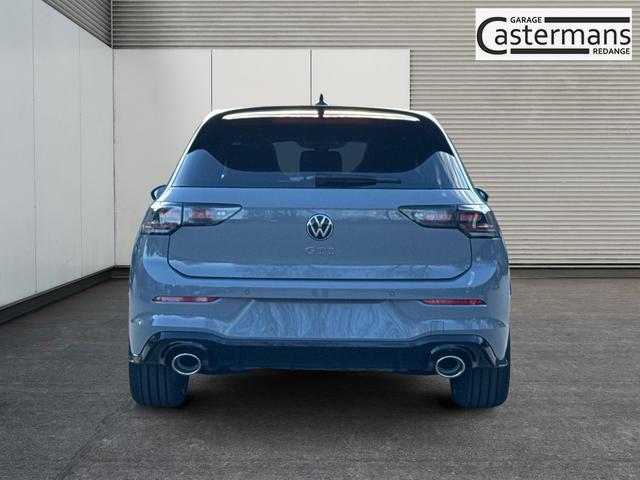 Volkswagen / Golf / Grau / / / PANO+MATRIX+HUD+HARMAN+NAVI+360 KAMERA+19 LM