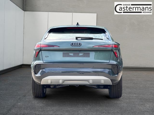 Audi / Q3 Sportback / / / / MJ 2026 PANO+AHK+NAVI+KAMERA+EL. HECKKL.+LED+18 LM