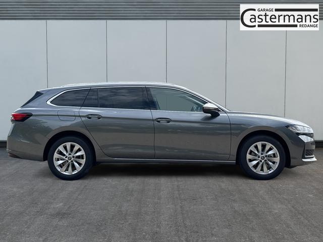 Skoda / Superb Combi / / / / DSG+ NAVI+AHK+EL. HECKKL.+KESSY+SHZ V+H, Beispielbilder, ggf. teilweise mit Sonderausstattung