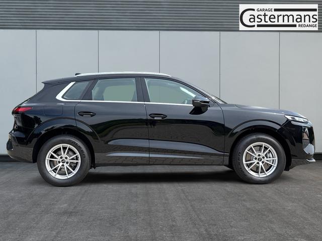 Audi / Q3 / Schwarz / / / KAMERA+NAVI+PDC+EL.HECKKL.+LED+17LM