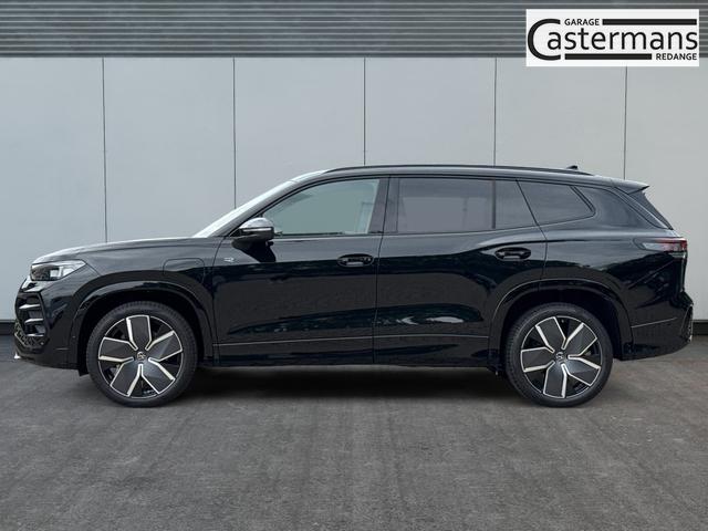 Volkswagen / Tayron / Schwarz / / / PLUG-IN+PANO+AHK+HuD+MATRIX+360 KAM+20ALU+ACC+eHK+BLACK STYLE, Beispielbilder, ggf. teilweise mit Sonderausstattung