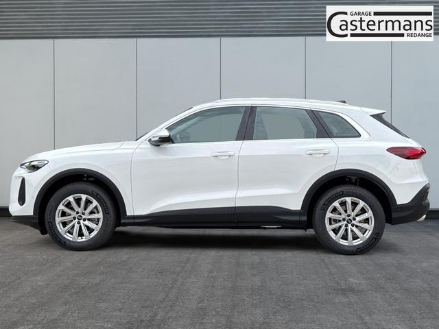 Audi / Q5 / Wei&szlig; / / / QUATTRO+NAVI+KAMERA+AHK+SHZ+PDC+ACC