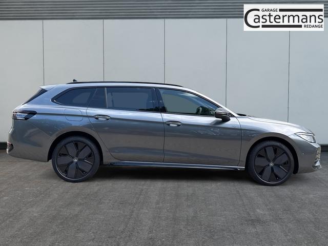 Volkswagen / Passat Variant / / / / LEDER+PANO+AHK+MATRIX+eHK+360 KAM+NAVI+HUD, Beispielbilder, ggf. teilweise mit Sonderausstattung