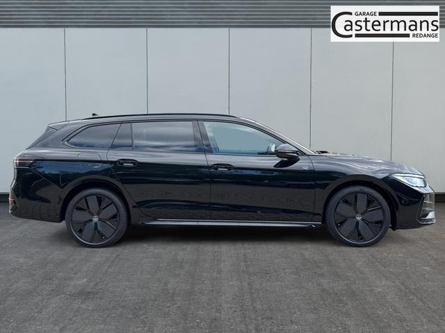 Volkswagen / Passat Variant / / / / LEDER+PANO+AHK+MATRIX+eHK+360 KAM+NAVI+HUD, Beispielbilder, ggf. teilweise mit Sonderausstattung