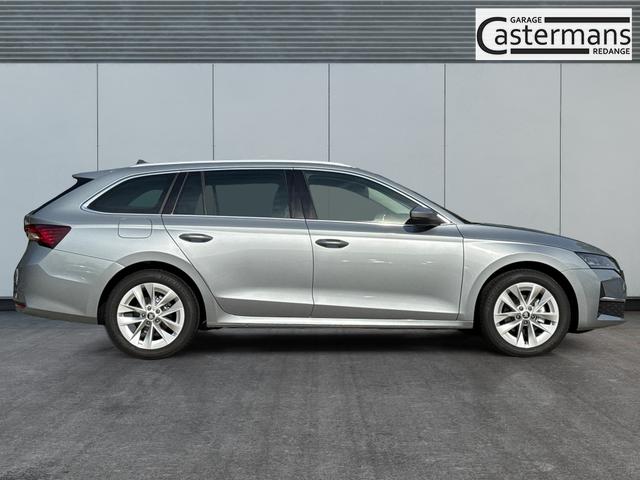 Skoda / Octavia Combi / Silber / / / ACC+AHK+eHK+KAM+PDC+LED+17ALU+SHZ