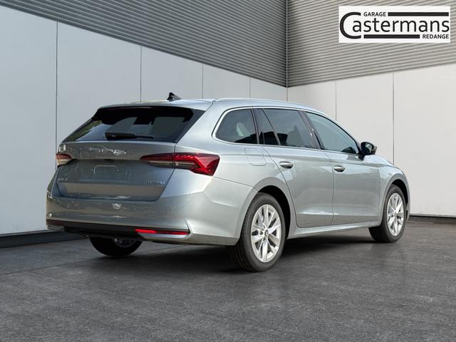 Skoda / Octavia Combi / Silber / / / ACC+AHK+eHK+KAM+PDC+LED+17ALU+SHZ