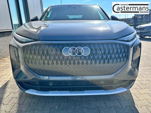 Audi Q3 Basis 2.0 TFSI quattro (Allrad) 204PS S-Tronic (Automatik), TECHPAKET PRO, Grau-Metallic, DIGITALE MATRIX-LED, Sportsitze, Elektr. Heckklappe, MMI Navigation plus, Sitzheizung, Klimaautomatik, ParkAssist Parksensoren, Privacy-Glas 