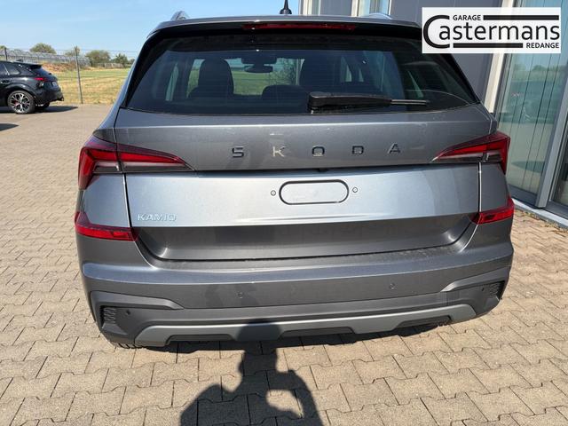 Skoda Kamiq Selection 1.0 TSI 115PS, 5J GARANTIE, Grau-METALLIC, ELEKTR. HECKKLAPPE, ANH&Auml;NGERKUPPLUNG, BEH. FRONTSCHEIBE, Sitzheizung, Lenkradheizung, Ladeboden var, ACC, SIDE Assist, Virtual Cockpit 10", Parksensoren v/h, Kamera, KESSY, Privacy-Glas, 16" Alu, Climatronic 