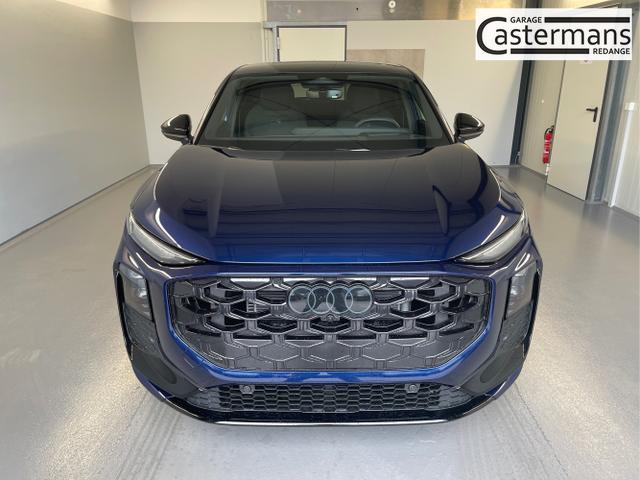 Audi / Q3 Sportback / Blau / / / TFSI 265 PS quattro S line Pano+TechPro+Matrix+AHK+HUD+Alu20+KlimaPlus+DCC+SONOS