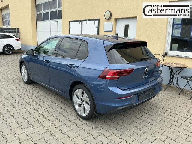 Volkswagen / Golf / Blau / Limited / Anemonenblau Metalic / , Beispielbilder, ggf. teilweise mit Sonderausstattung