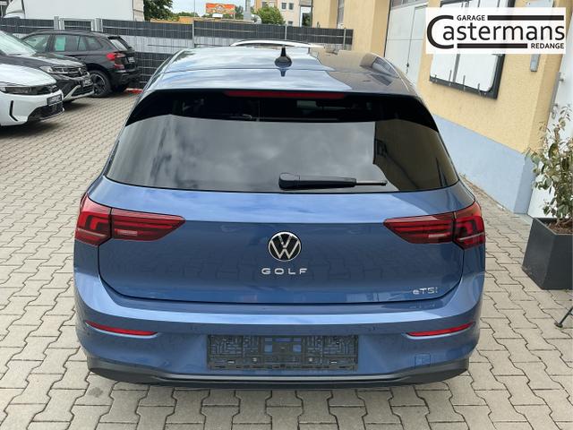 Volkswagen / Golf / Blau / Limited / Anemonenblau Metalic / , Beispielbilder, ggf. teilweise mit Sonderausstattung
