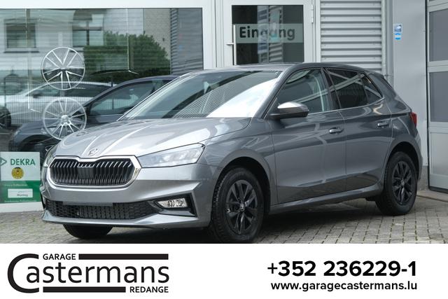 Skoda Fabia - Selection 1.0 TSI LED Kamera App-Navi PDC v+h Winterpaket