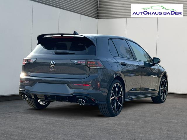 Volkswagen / Golf / / / / PANO+MATRIX+HUD+HARMAN+NAVI+360 KAMERA+19 LM, Beispielbilder, ggf. teilweise mit Sonderausstattung
