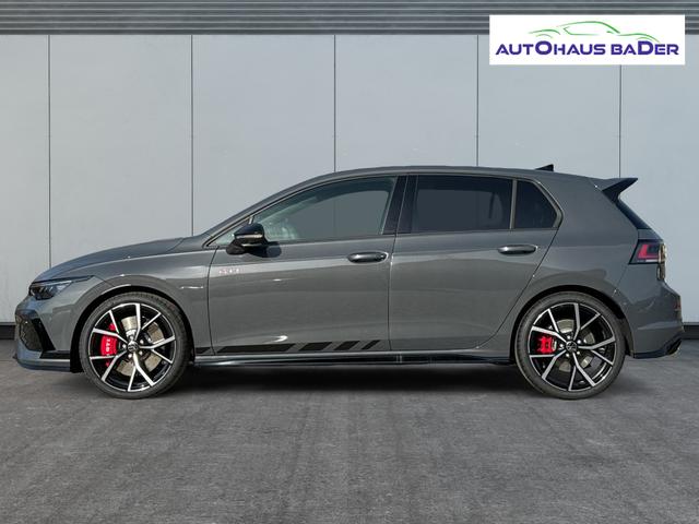 Volkswagen / Golf / / / / PANO+MATRIX+HUD+HARMAN+NAVI+360 KAMERA+19 LM, Beispielbilder, ggf. teilweise mit Sonderausstattung