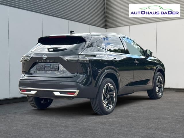 Nissan / Qashqai / Schwarz / / / EL.HECKKL+HEAD-UP+KAMERA+ACC+PDC+SHZ+LED 