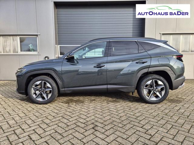 Hyundai TUCSON Trend 1.6 T-GDI 150PS Automatik TZ 2026 Teil-Leder Sitzheizung v+h Lenkradheizung Klimaautomatik Navi Touchscreen DAB+ Apple CarPlay + Android Auto PDC R&uuml;ckf.-Kamera Matrix-LED-Scheinw. 