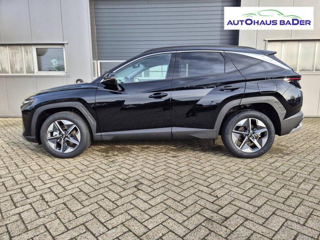 Hyundai TUCSON Trend 1.6 T-GDI 150PS Automatik TZ 2026 Teil-Leder Sitzheizung v+h Lenkradheizung Klimaautomatik Navi Touchscreen DAB+ Apple CarPlay + Android Auto PDC R&uuml;ckf.-Kamera Matrix-LED-Scheinw. 