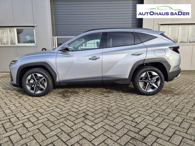 Hyundai TUCSON Trend 1.6 T-GDI 150PS Automatik TZ 2026 Teil-Leder Sitzheizung v+h Lenkradheizung Klimaautomatik Navi Touchscreen DAB+ Apple CarPlay + Android Auto PDC R&uuml;ckf.-Kamera Matrix-LED-Scheinw. 