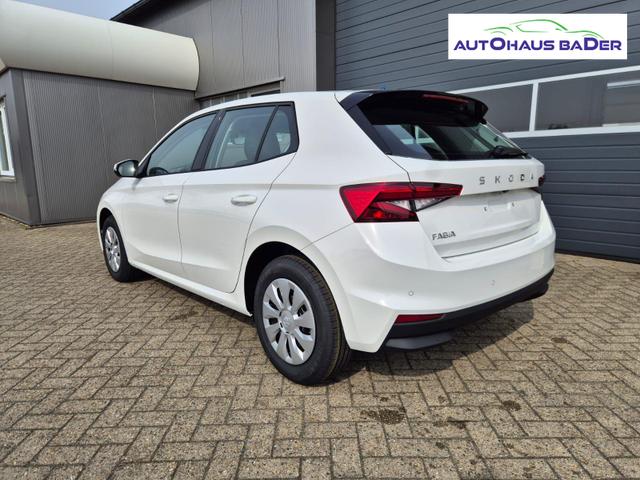 Skoda Fabia 1.0 TSI 95PS Selection 5-t&uuml;rig R&uuml;ckf.Kamera Parksensoren Sitzheizung Multifunktionslenkrad Klima Skoda-Radio Bluetooth Touchscreen Tempomat Nebelsch. Apple CarPlay + Android Auto 