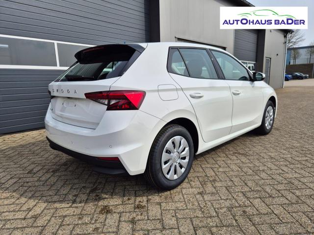 Skoda Fabia 1.0 TSI 95PS Selection 5-t&uuml;rig R&uuml;ckf.Kamera Parksensoren Sitzheizung Multifunktionslenkrad Klima Skoda-Radio Bluetooth Touchscreen Tempomat Nebelsch. Apple CarPlay + Android Auto 