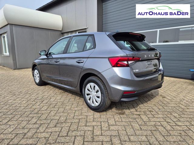 Skoda Fabia 1.0 TSI 95PS Selection 5-t&uuml;rig R&uuml;ckf.Kamera Parksensoren Sitzheizung Multifunktionslenkrad Klima Skoda-Radio Bluetooth Touchscreen Tempomat Nebelsch. Apple CarPlay + Android Auto 