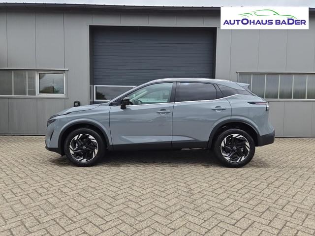 Nissan Qashqai 1.3 DIG-T MHEV 158 PS X-Tronic N-Connecta Teil-Leder PanoGlasdach Klimaautomatik Sitzheizung Lenkradheizung Navi ACC PDC v+h 360&deg;Kamera DAB Bluetooth Touchscreen Apple CarPlay Android Auto 18"LM 