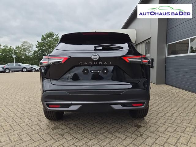 Nissan Qashqai 1.3 DIG-T MHEV 158 PS X-Tronic N-Connecta Teil-Leder PanoGlasdach Klimaautomatik Sitzheizung Lenkradheizung Navi ACC PDC v+h 360&deg;Kamera DAB Bluetooth Touchscreen Apple CarPlay Android Auto 18"LM 