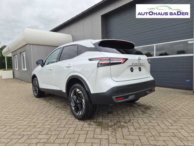Nissan Qashqai 1.3 DIG-T MHEV 158 PS X-Tronic N-Connecta Teil-Leder PanoGlasdach Klimaautomatik Sitzheizung Lenkradheizung Navi ACC PDC v+h 360&deg;Kamera DAB Bluetooth Touchscreen Apple CarPlay Android Auto 18"LM 