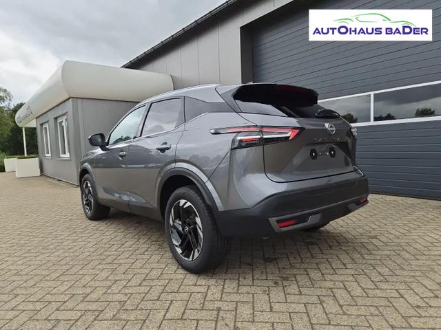 Nissan Qashqai 1.3 DIG-T MHEV 158 PS X-Tronic N-Connecta Teil-Leder PanoGlasdach Klimaautomatik Sitzheizung Lenkradheizung Navi ACC PDC v+h 360&deg;Kamera DAB Bluetooth Touchscreen Apple CarPlay Android Auto 18"LM 