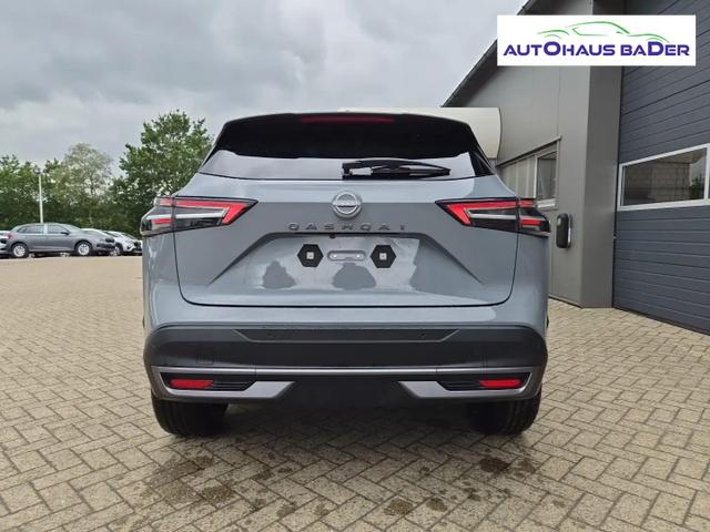 Nissan Qashqai 1.3 DIG-T MHEV 158 PS X-Tronic N-Connecta Teil-Leder PanoGlasdach Klimaautomatik Sitzheizung Lenkradheizung Navi ACC PDC v+h 360&deg;Kamera DAB Bluetooth Touchscreen Apple CarPlay Android Auto 18"LM 