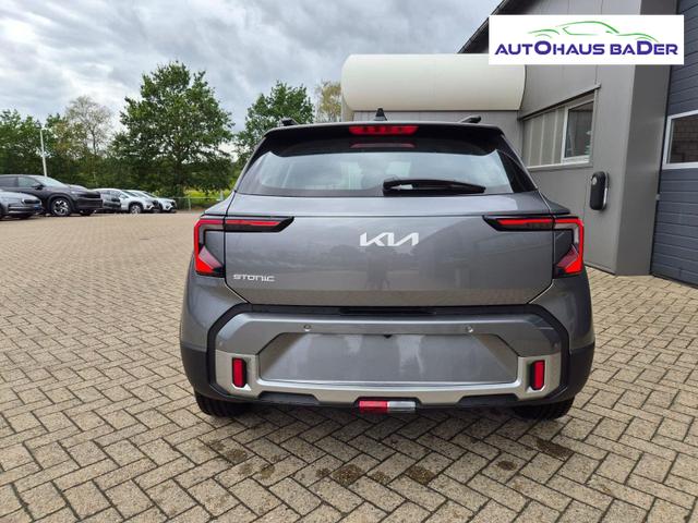 Kia Stonic 1.0 T-GDI MHEV 115PS NEUES MODELL Sitzheizung Lenkradheizung PDC v+h R&uuml;ckf.Kamera Klima Bluetooth Touchscreen Apple CarPlay Android Auto Tempomat 16"LM 