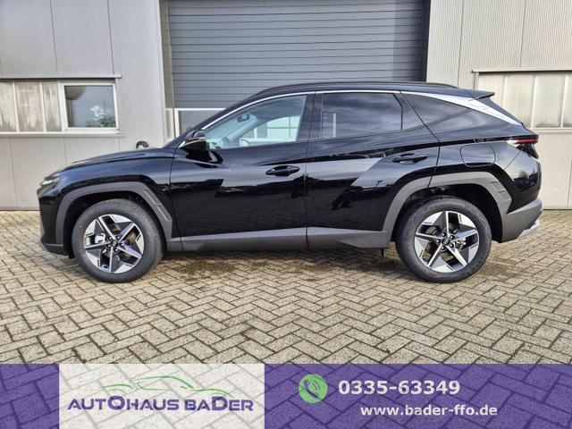Hyundai TUCSON - Trend 1.6 T-GDI 150PS Automatik TZ 2026 Teil-Leder Sitzheizung v+h Lenkradheizung Klimaautomatik Navi Touchscreen DAB+ Apple CarPlay + Android Auto PDC R&uuml;ckf.-Kamera Matrix-LED-Scheinw.