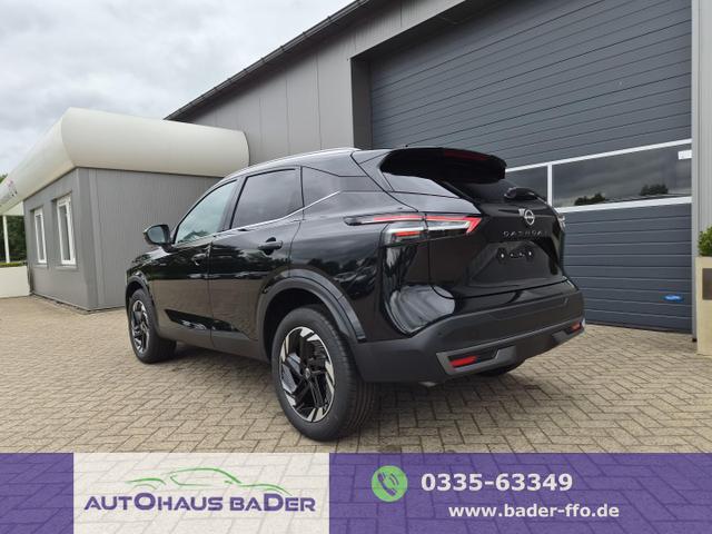 Nissan Qashqai - 1.3 DIG-T MHEV 158 PS X-Tronic N-Connecta Teil-Leder PanoGlasdach Klimaautomatik Sitzheizung Lenkradheizung Navi ACC PDC v+h 360&deg;Kamera DAB Bluetooth Touchscreen Apple CarPlay Android Auto 18"LM