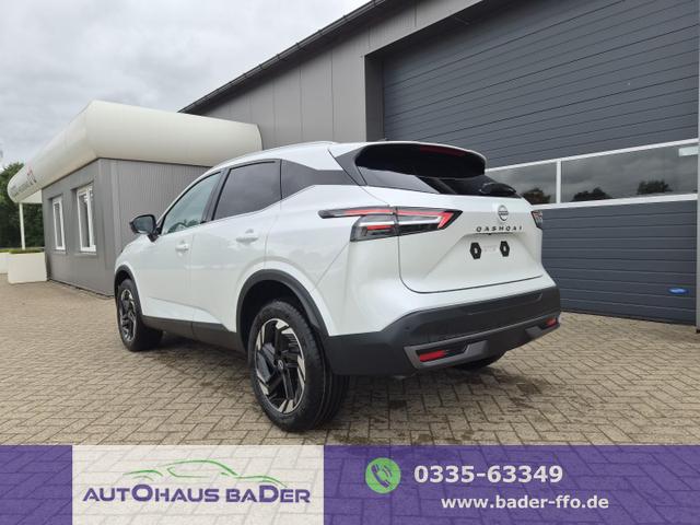Nissan Qashqai - 1.3 DIG-T MHEV 158 PS X-Tronic N-Connecta Teil-Leder PanoGlasdach Klimaautomatik Sitzheizung Lenkradheizung Navi ACC PDC v+h 360&deg;Kamera DAB Bluetooth Touchscreen Apple CarPlay Android Auto 18"LM