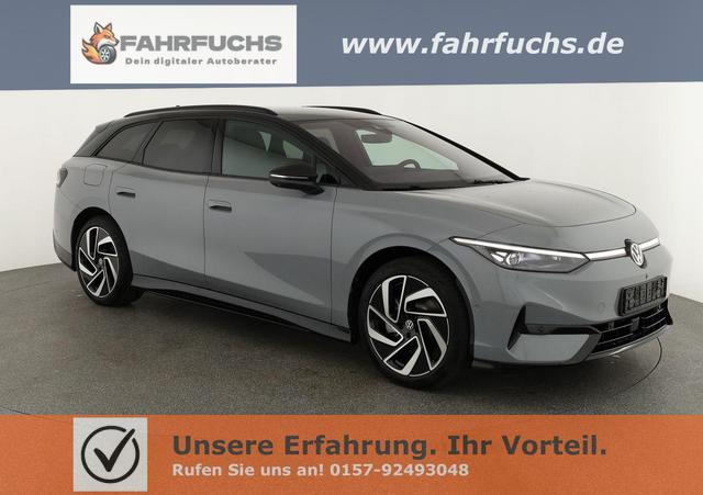 Volkswagen ID.7 - Pro 210 kW Tourer Black, HuD, IQ.Light, IQ.Drive, AreaView, Side, Winter, 20-Zoll