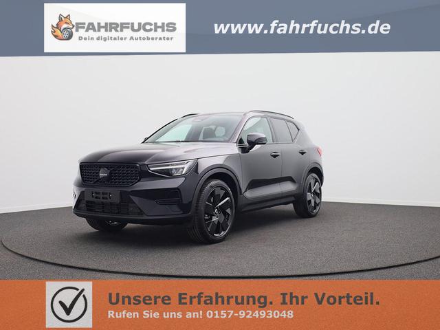 Volvo XC40 - 2.0 Black Edition Plus B4 Mild-Hybrid 197PS Automatik elektr. PanoDach R&uuml;ckf.Kamera PDC v+h ACC el.Heckklappe Harman/Kardon-Sound Klimaautomatik Sitzheizung Lenkradheizung Apple CarPlay Android Auto 20-LM