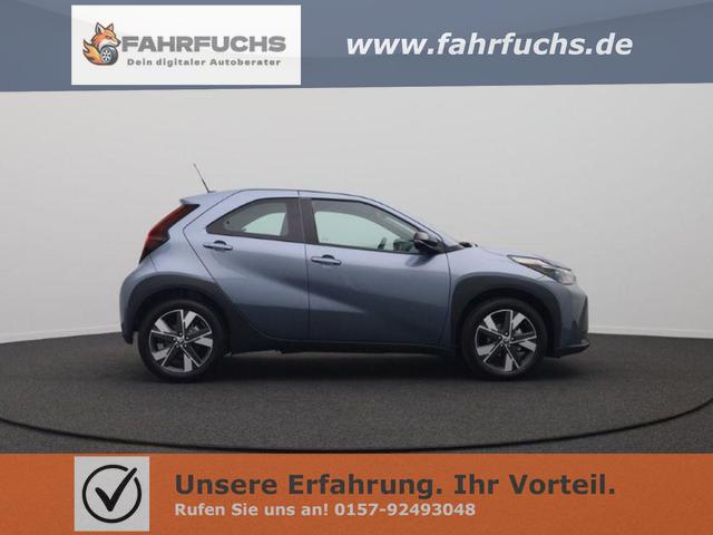 Toyota Aygo X - Pure 1.5 Hybrid 116PS Automatik Sitzheizung Klimaautomatik R&uuml;ckf.Kamera AbstandsTempomat Nebelscheinw. Multifunktionslenkrad Bluetooth Touchscreen Apple CarPlay + Android Auto 2xKeyless