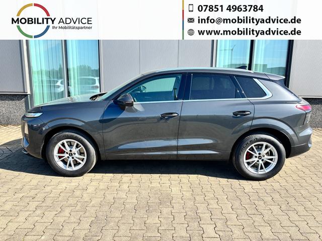 Audi Q3 - Basis 2.0 TFSI quattro (Allrad) 204PS S-Tronic (Automatik), TECHPAKET PRO, Grau-Metallic, DIGITALE MATRIX-LED, Sportsitze, Elektr. Heckklappe, MMI Navigation plus, Sitzheizung, Klimaautomatik, ParkAssist Parksensoren, Privacy-Glas