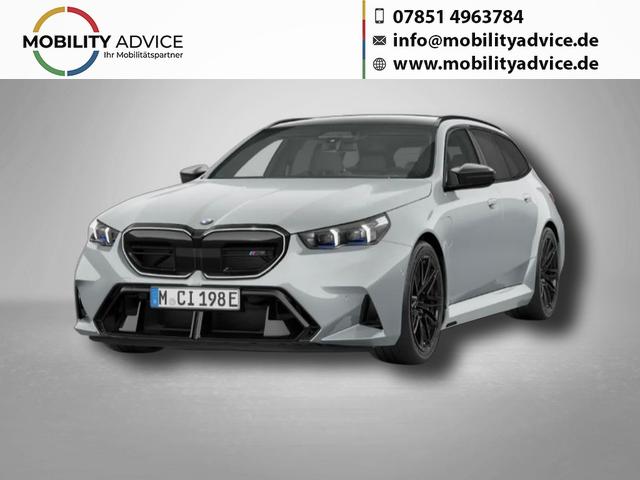 BMW M5 - Touring 4.4 8-Gang Steptronic xDrive