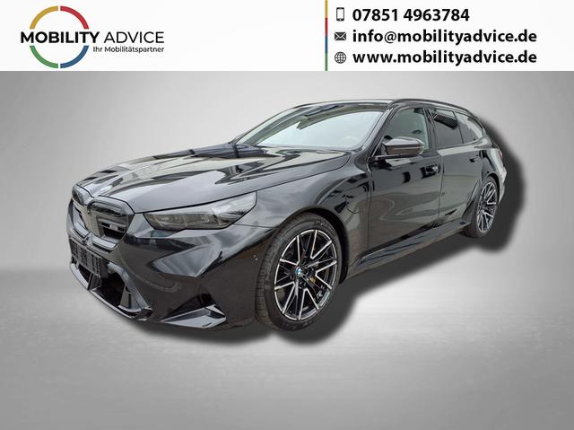 BMW M5 - Touring 4.4 8-Gang Steptronic xDrive